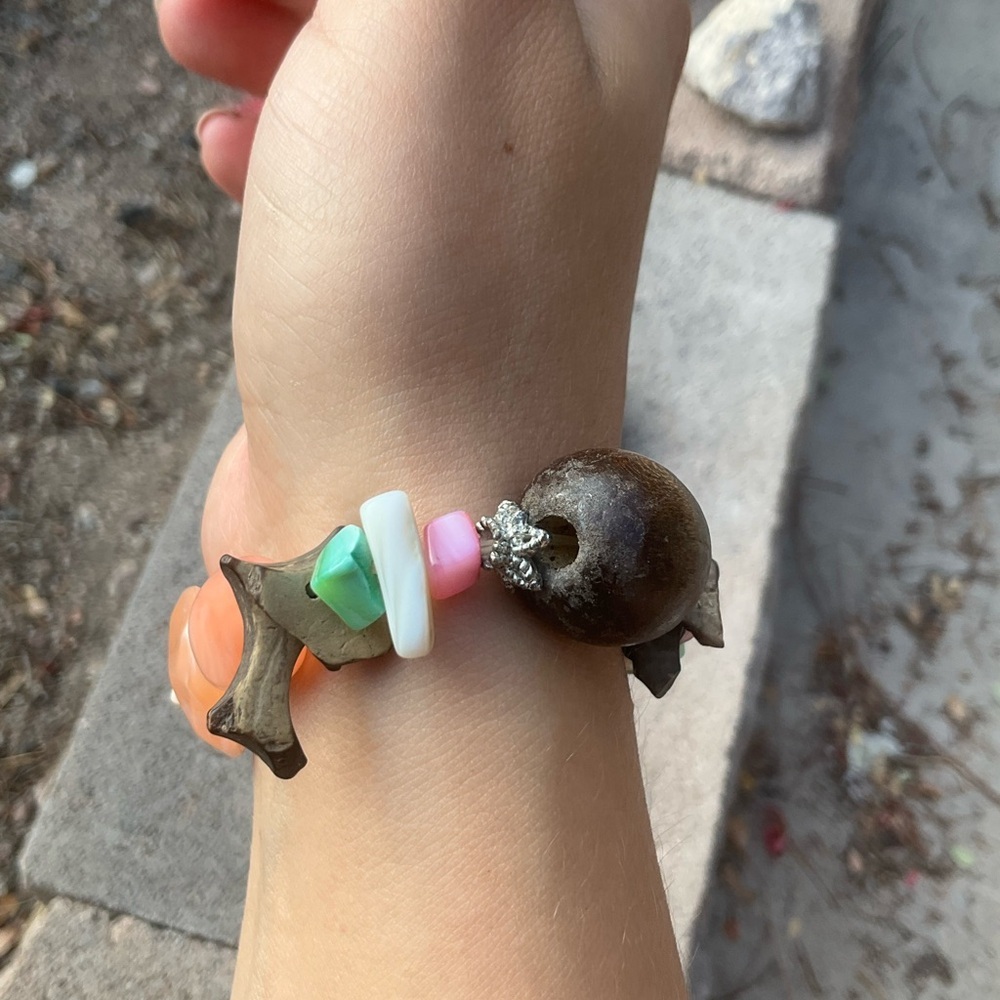 FREE Multicolor Vintage Beaded Bracelet - Picture 4 of 6